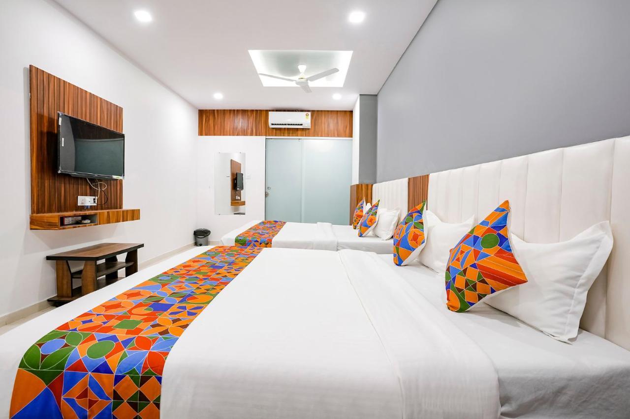 Fabhotel Magnus Сурат Экстерьер фото