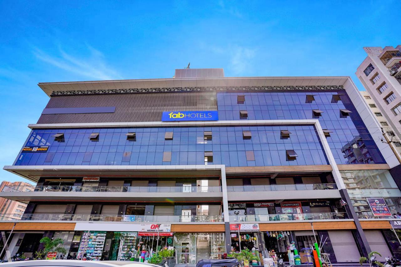 Fabhotel Magnus Сурат Экстерьер фото